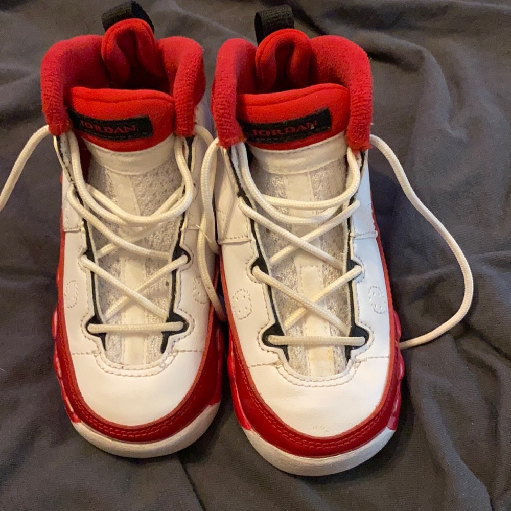 Kids Nike Air Jordan Retro 9 Excellent Shape 8C